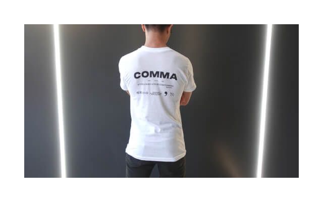 comma t-shirt product