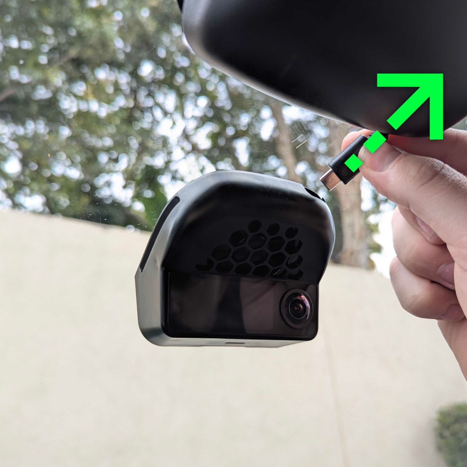 unplug your comma four and remove it from the mount